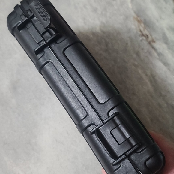 Waterproof Humidor - Picture 5 of 7